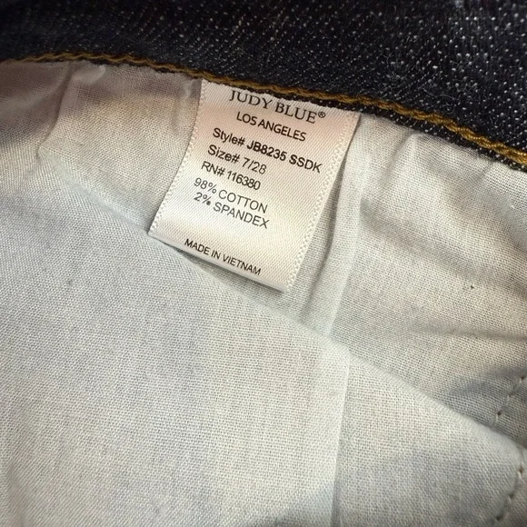 Judy Blue Boot Cut Jeans - Picture 10 of 10